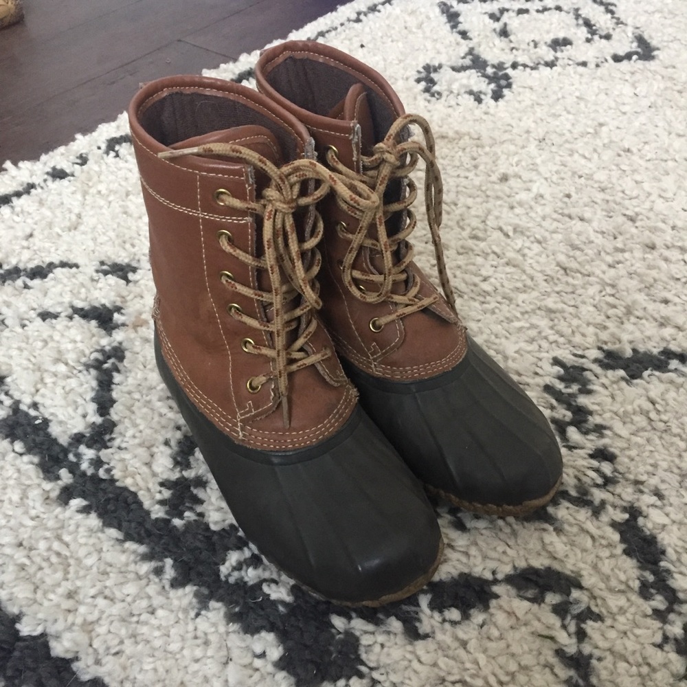 Women’s Khombu Letty duck boots size 5